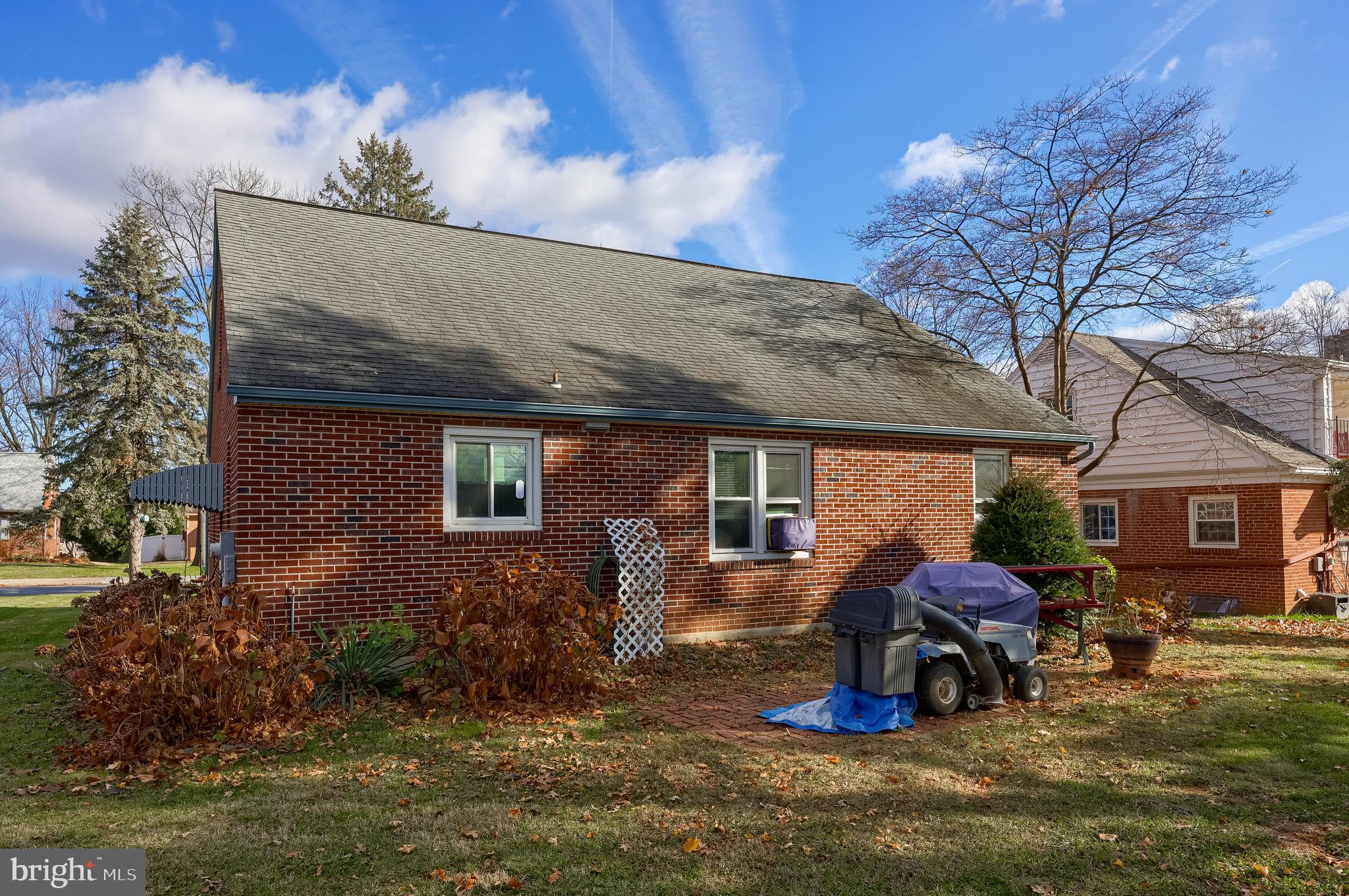 LINCOLN HEIGHTS - Residential