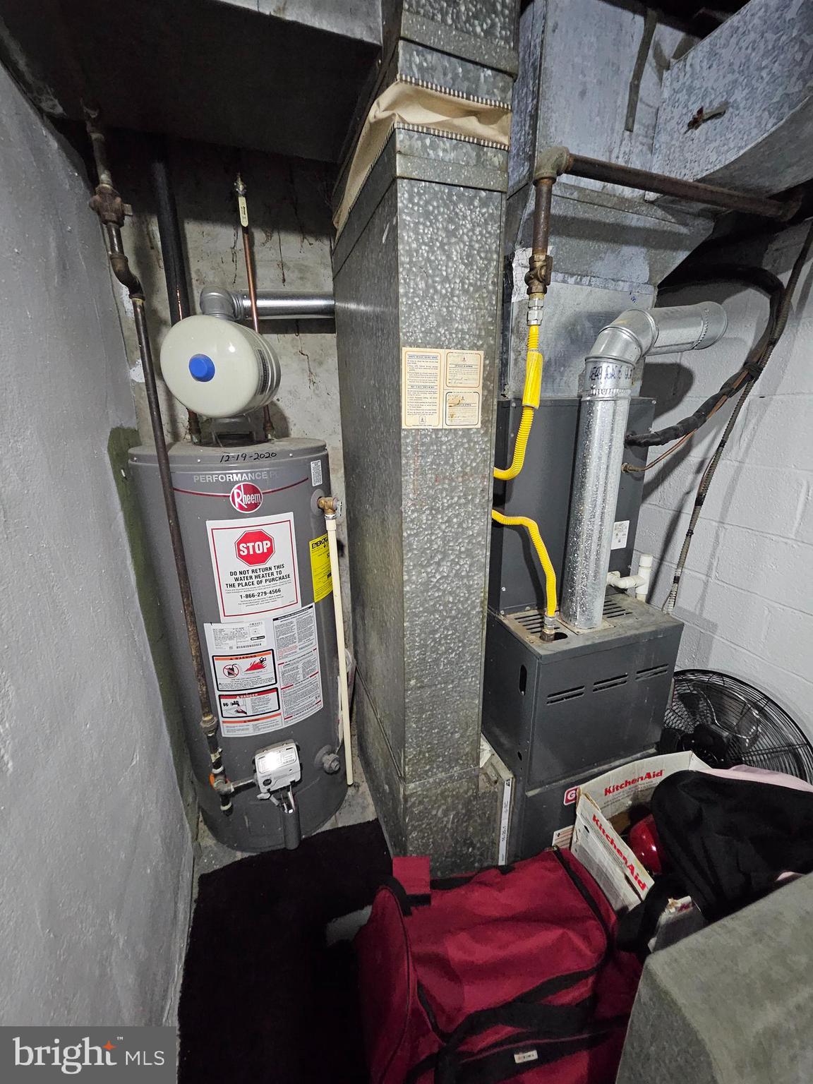 LAWNDALE - Residential