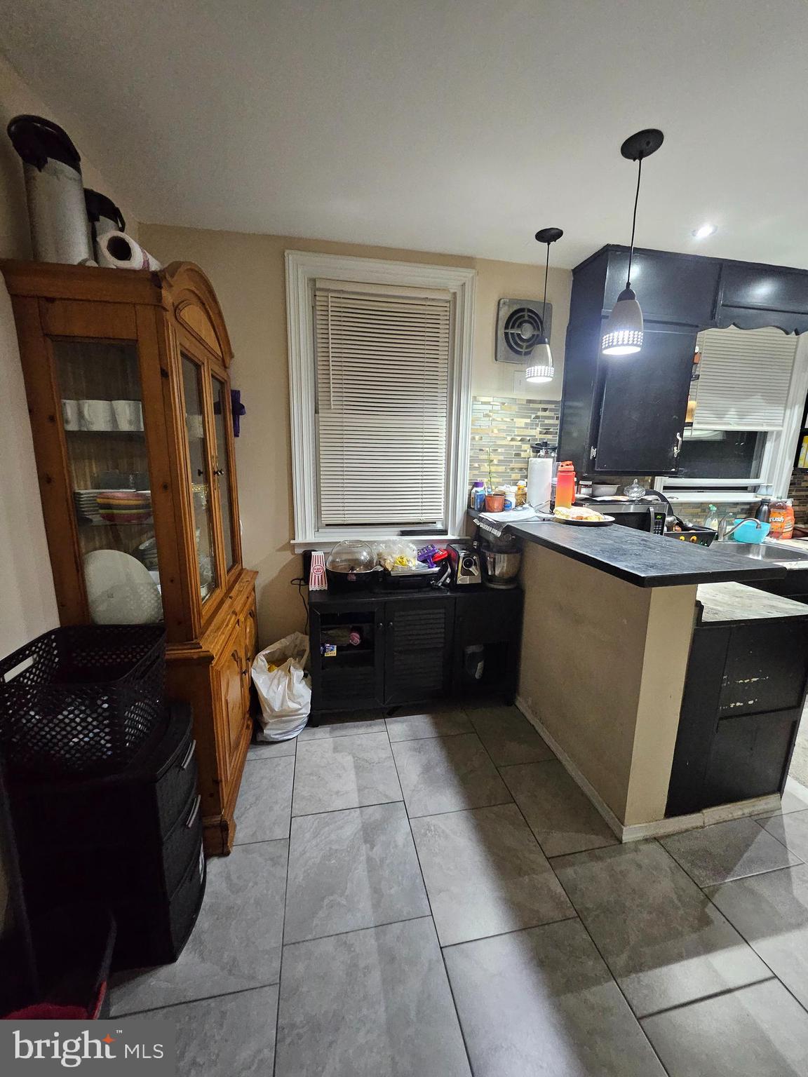 LAWNDALE - Residential