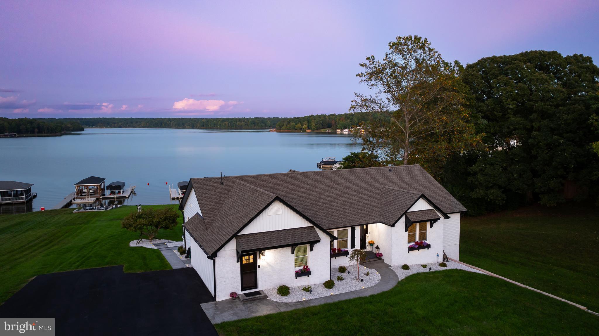 OAK GROVE ESTATES - Residential