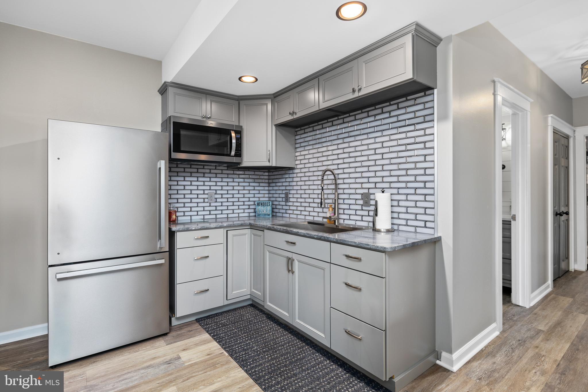 OAK GROVE ESTATES - Residential