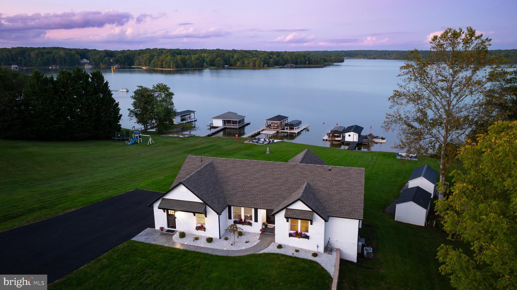 OAK GROVE ESTATES - Residential