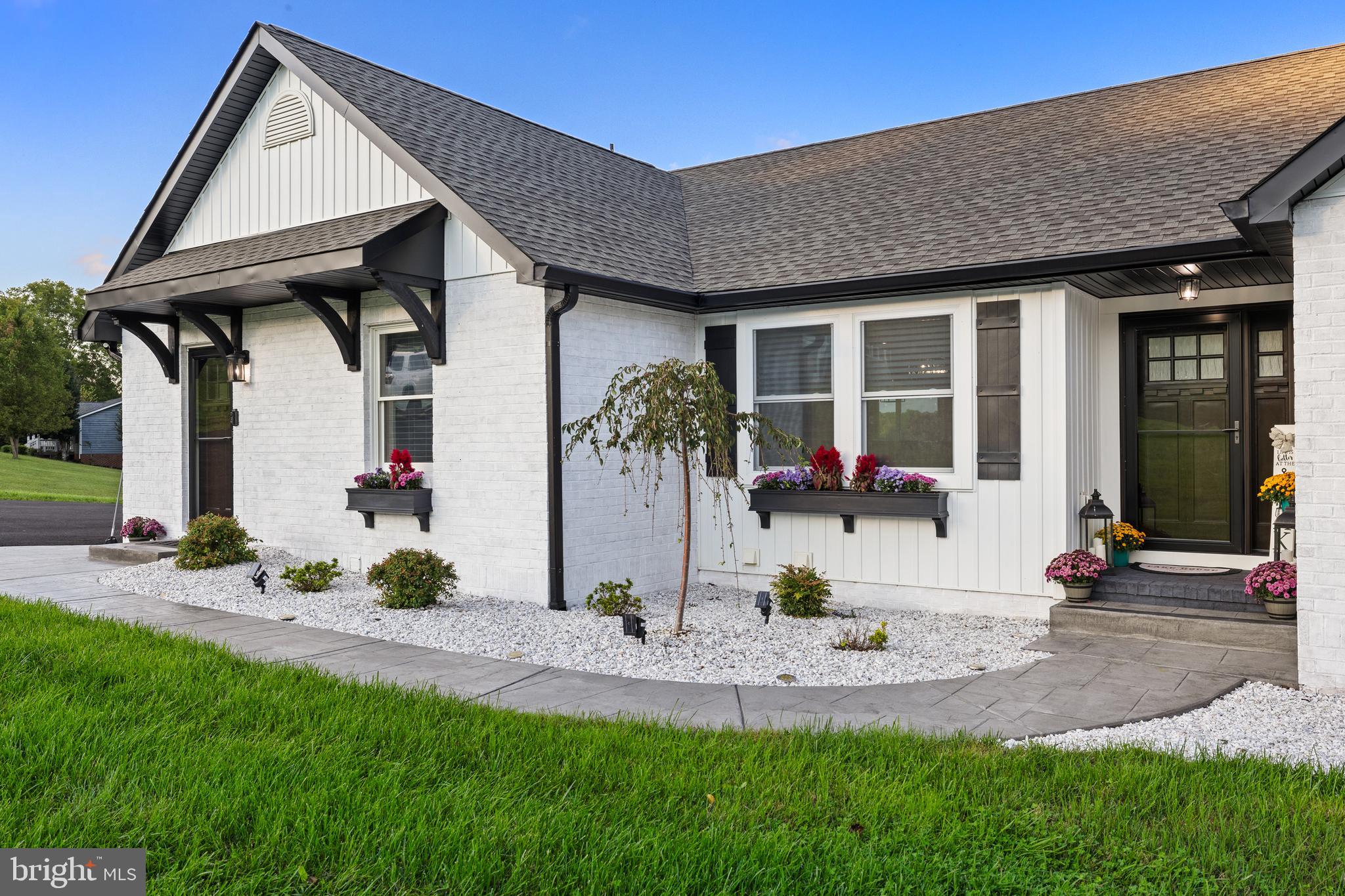 OAK GROVE ESTATES - Residential