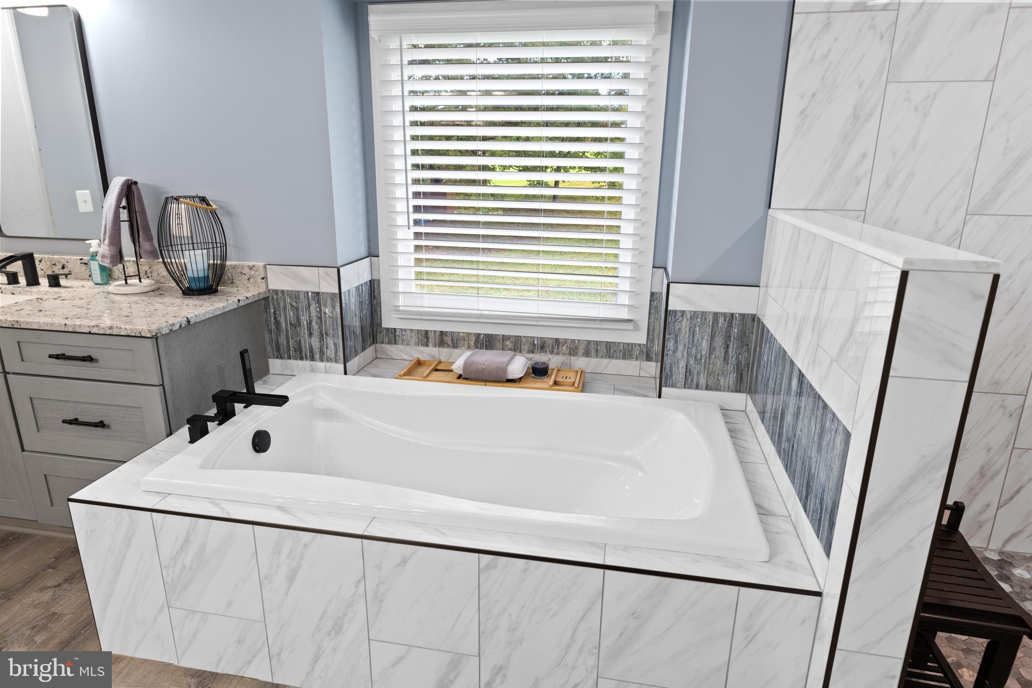 OAK GROVE ESTATES - Residential