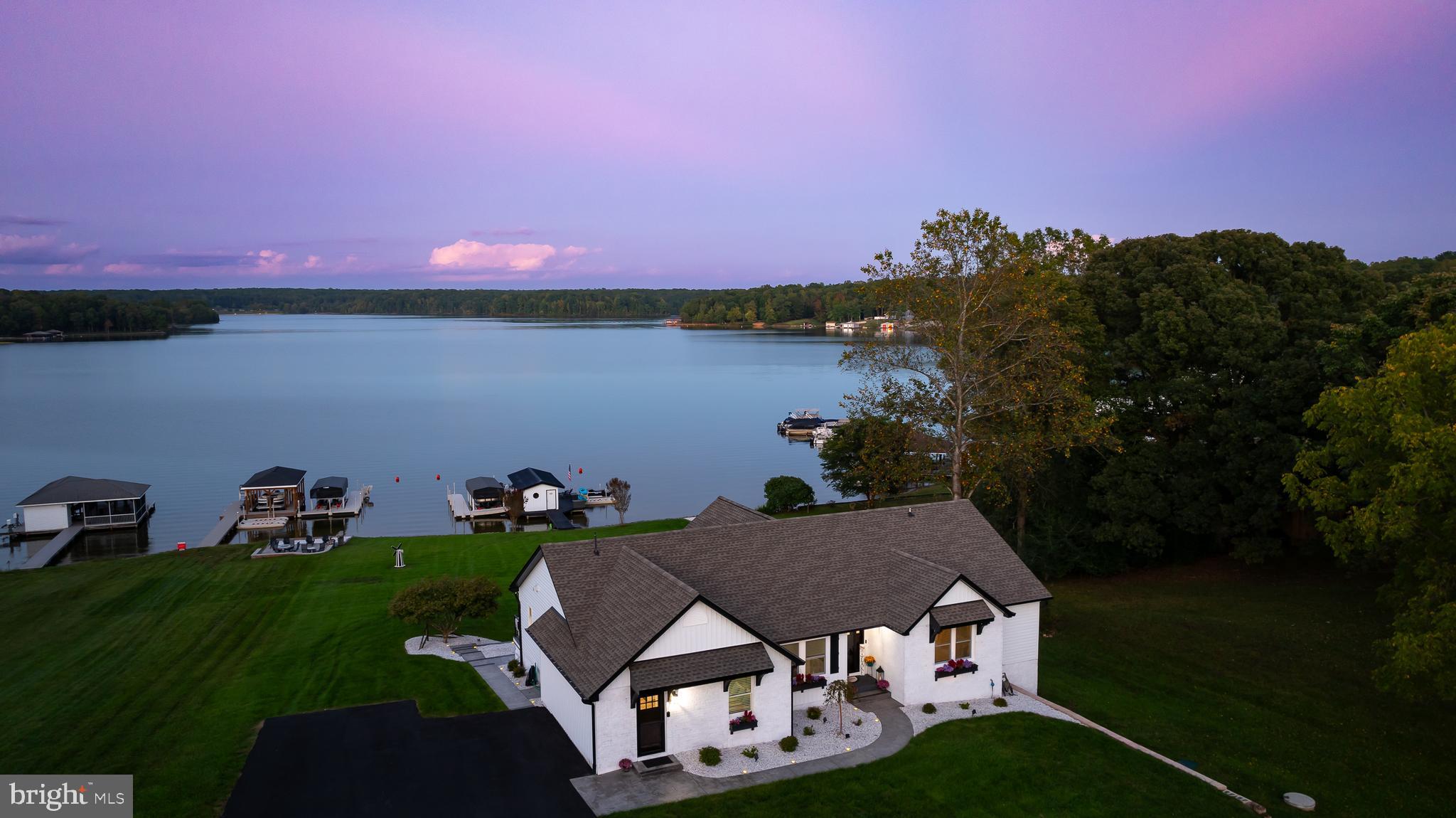 OAK GROVE ESTATES - Residential