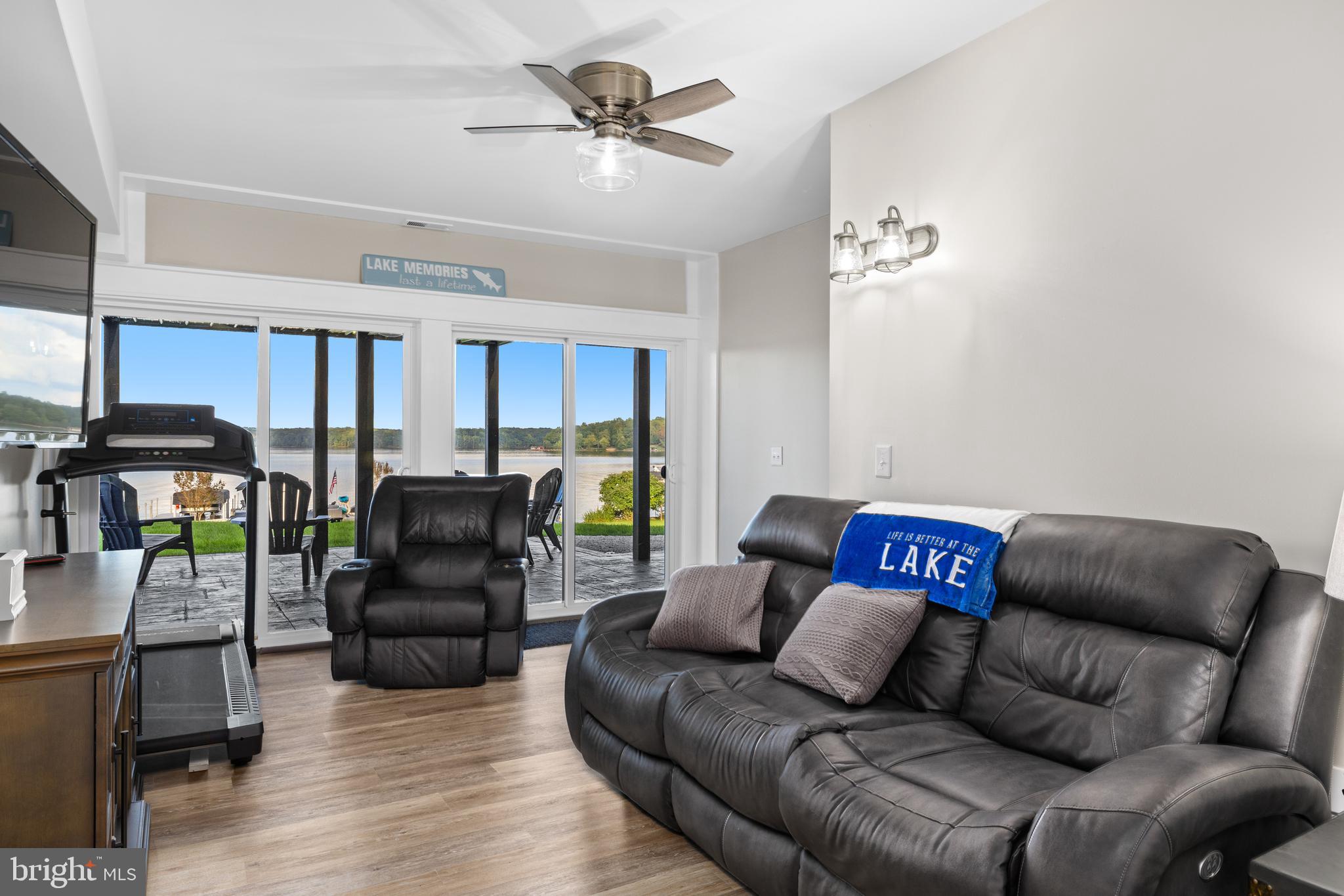 OAK GROVE ESTATES - Residential