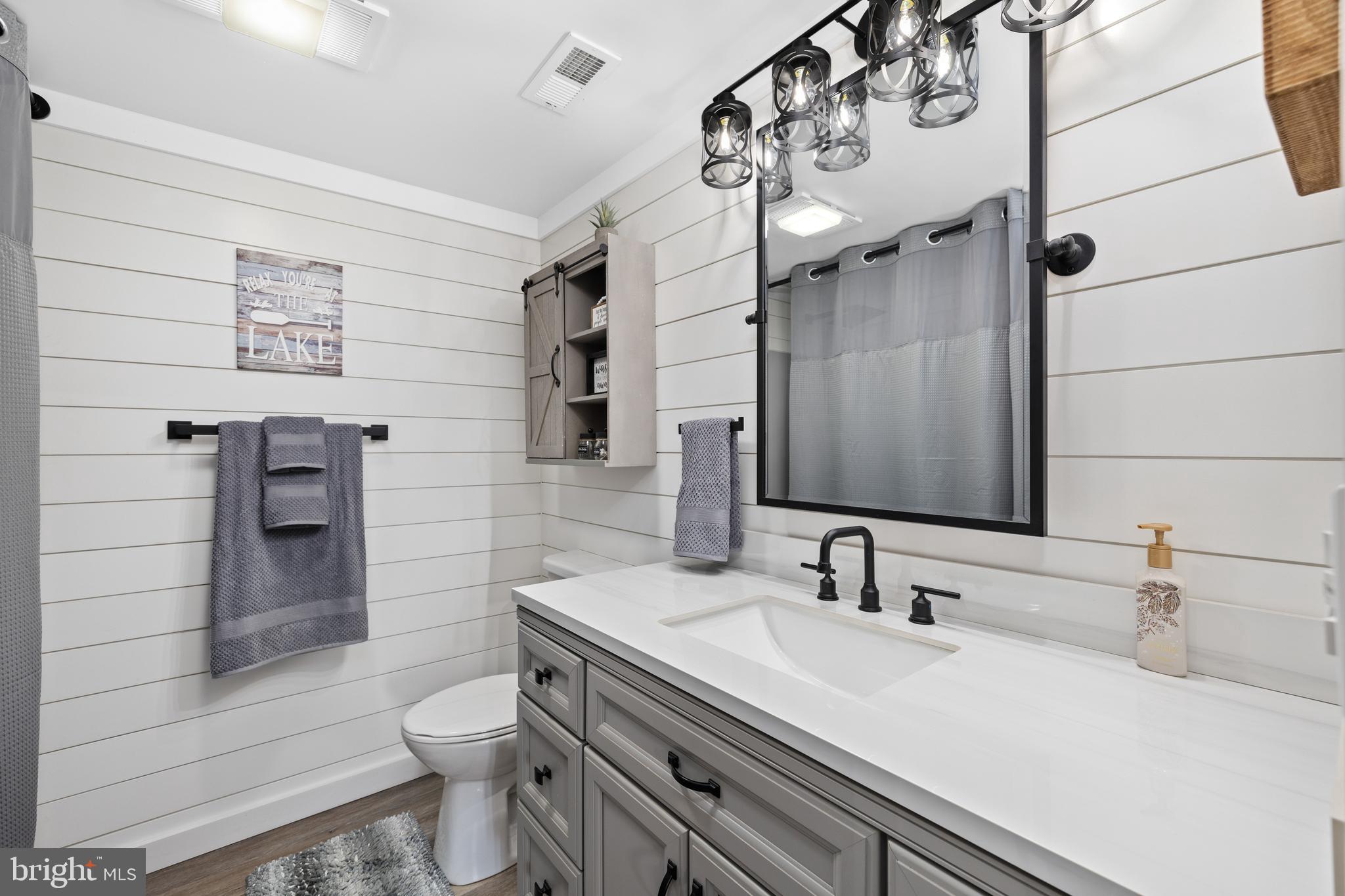 OAK GROVE ESTATES - Residential