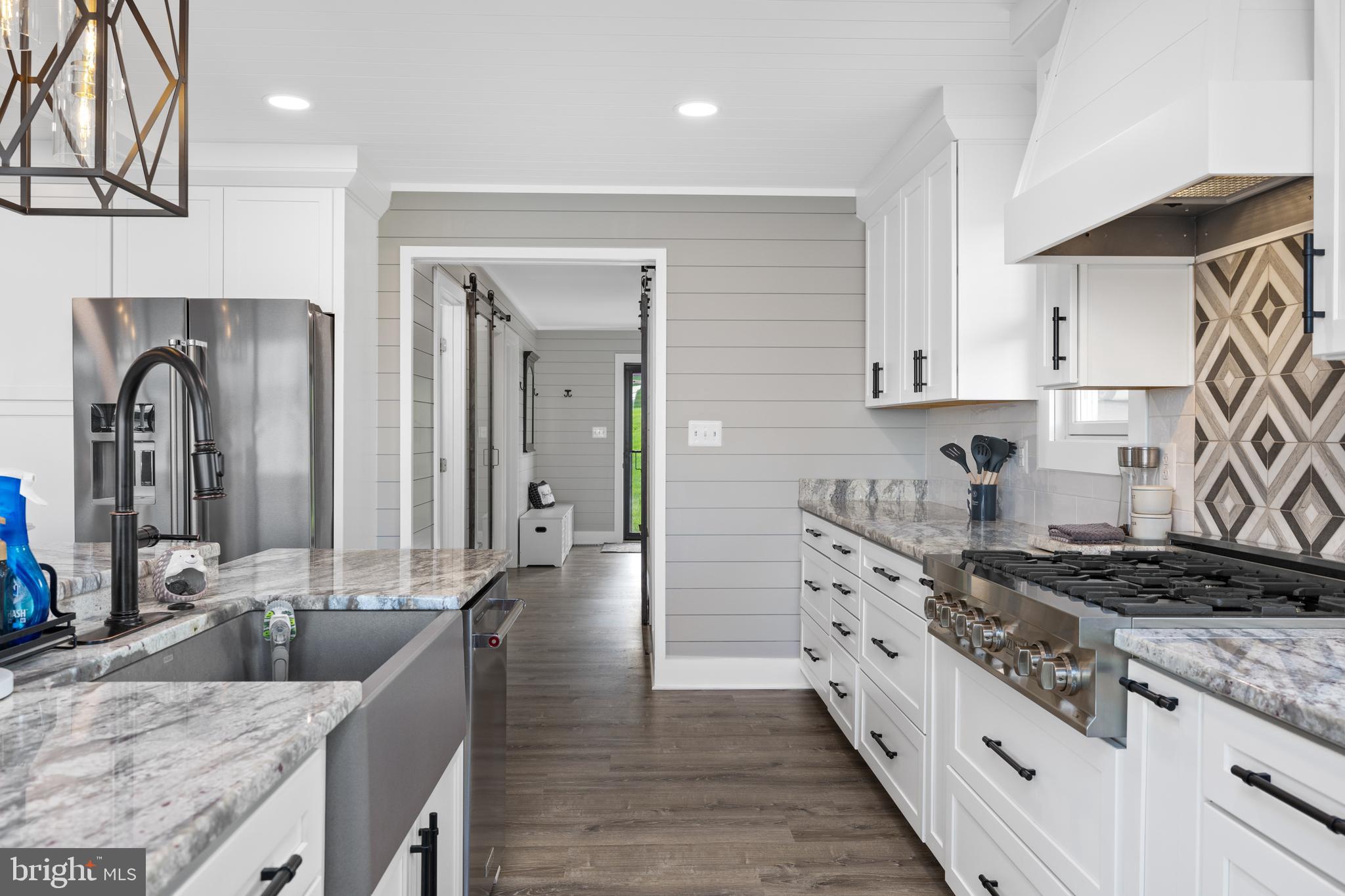 OAK GROVE ESTATES - Residential