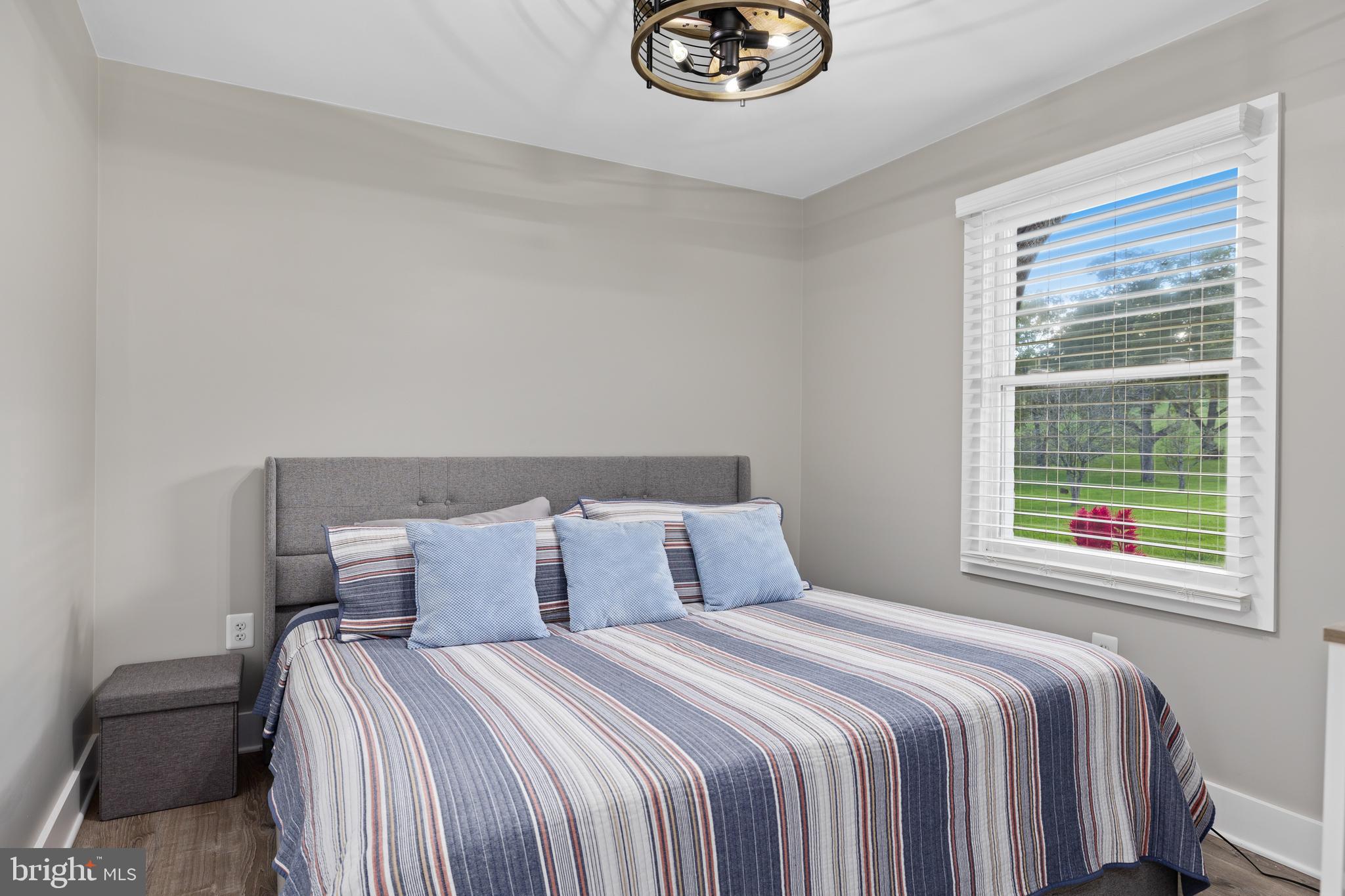 OAK GROVE ESTATES - Residential