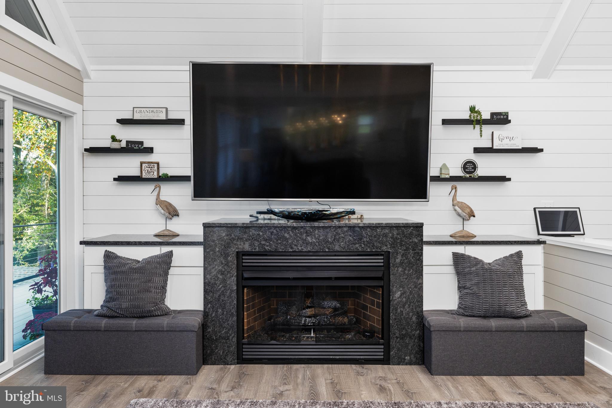 OAK GROVE ESTATES - Residential