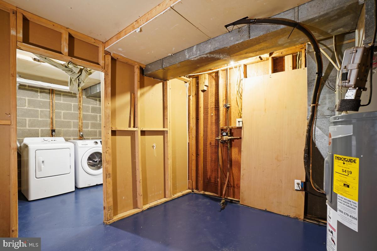 TOWNE CREST - Residential