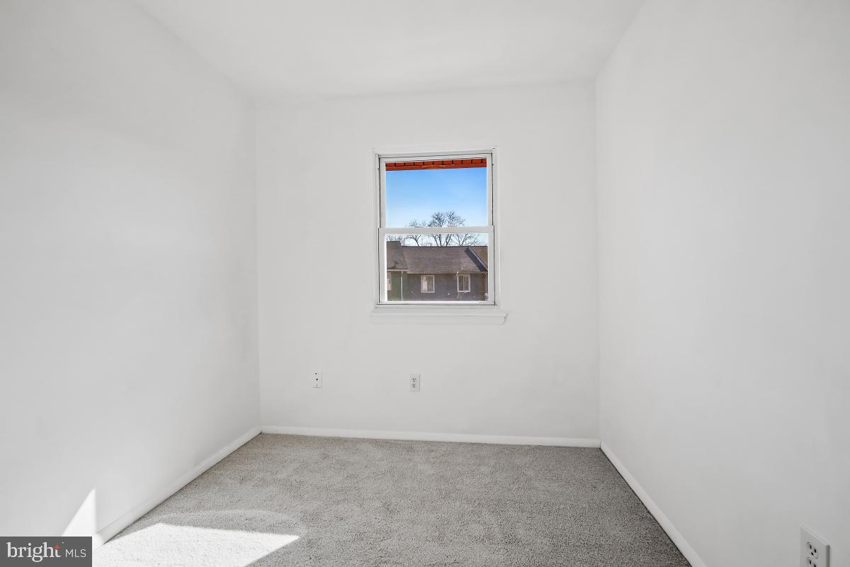 TOWNE CREST - Residential