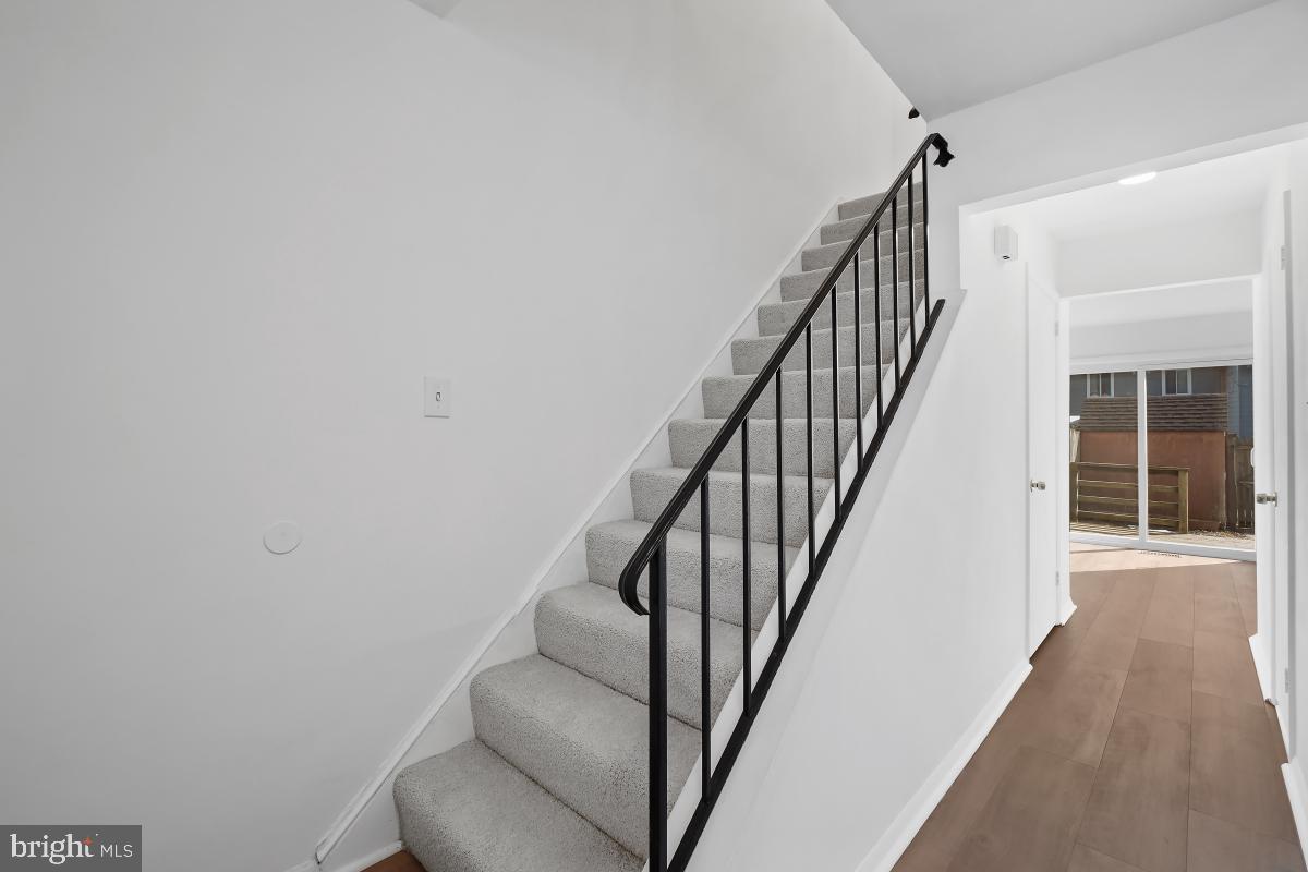 TOWNE CREST - Residential