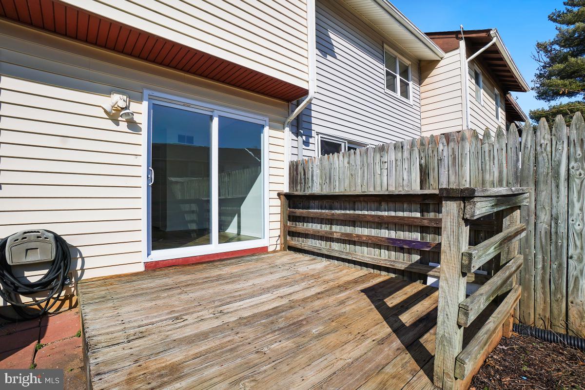 TOWNE CREST - Residential