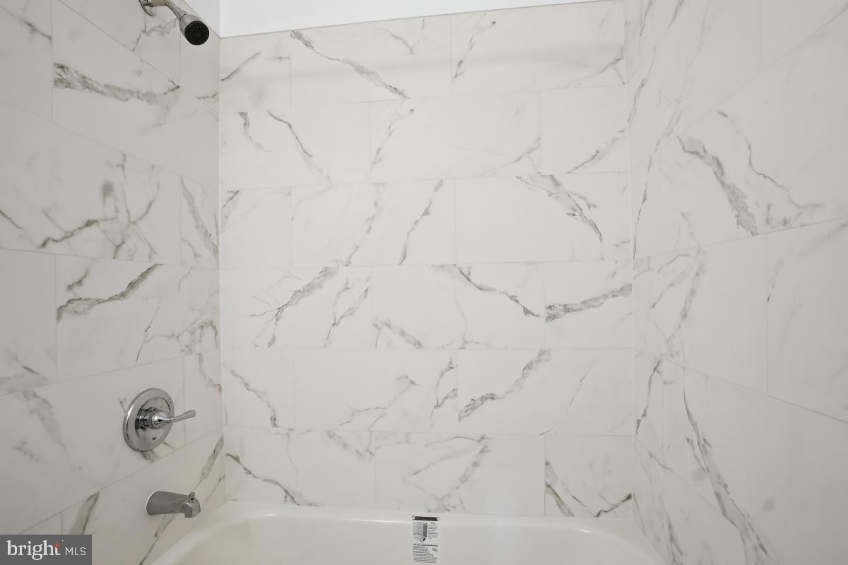 TOWNE CREST - Residential