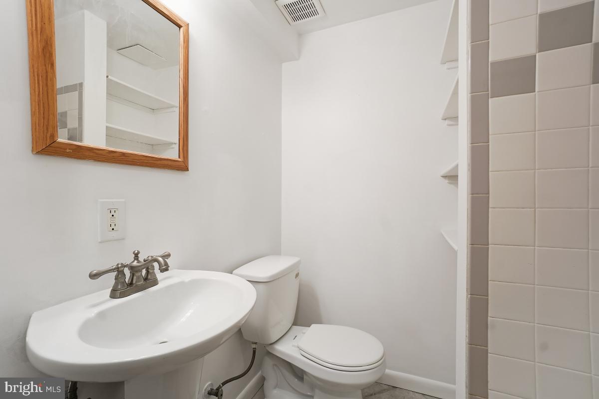 TOWNE CREST - Residential