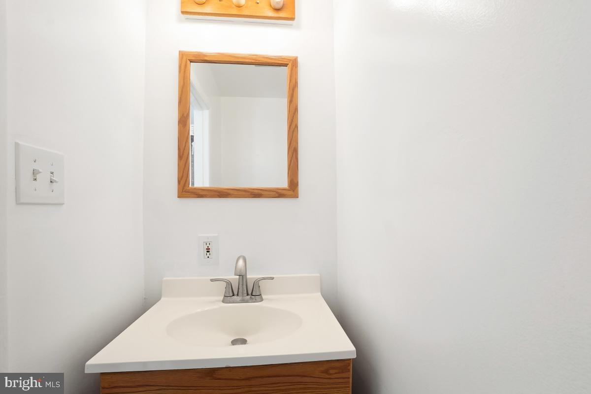 TOWNE CREST - Residential