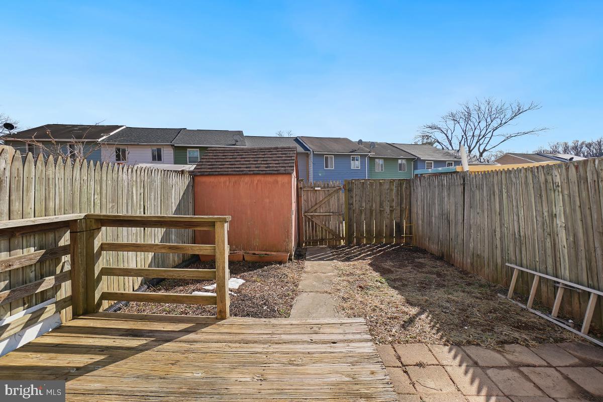 TOWNE CREST - Residential