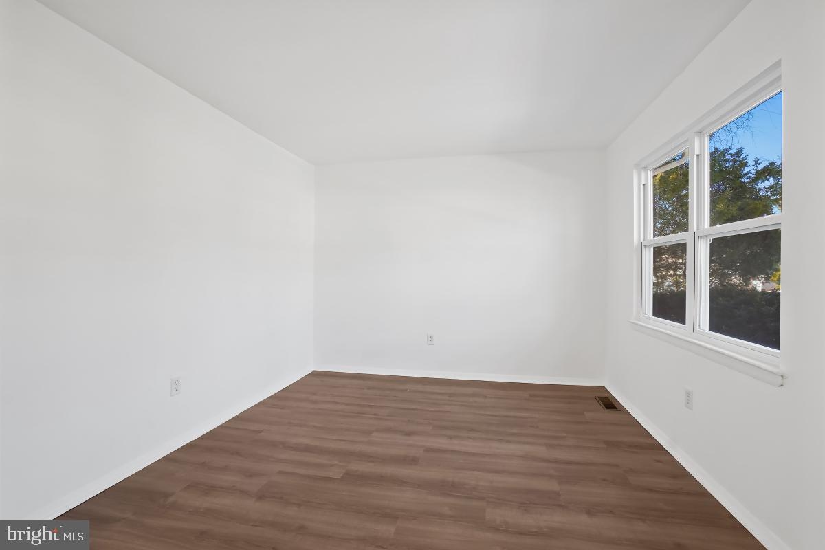 TOWNE CREST - Residential