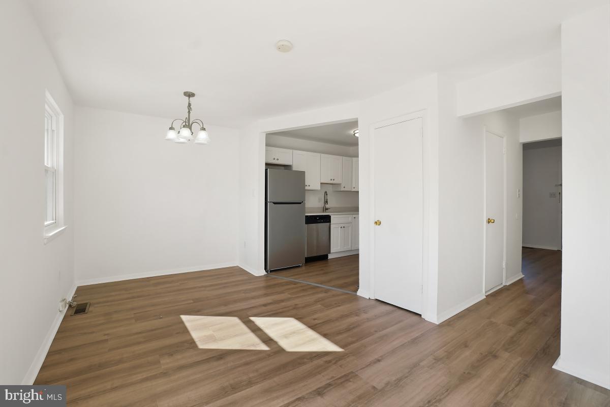 TOWNE CREST - Residential