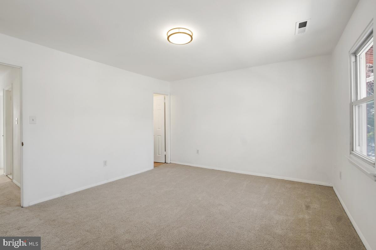 TOWNE CREST - Residential