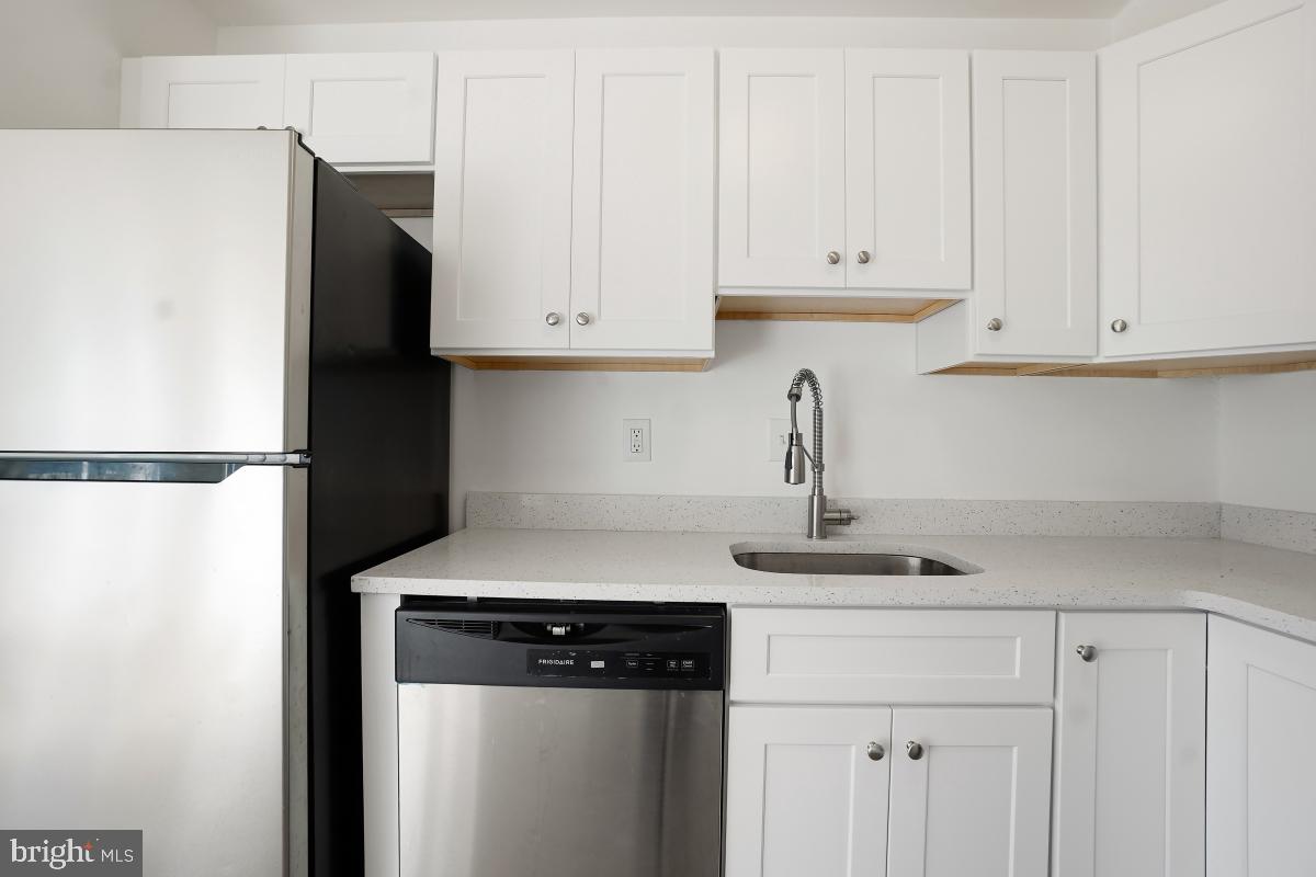 TOWNE CREST - Residential