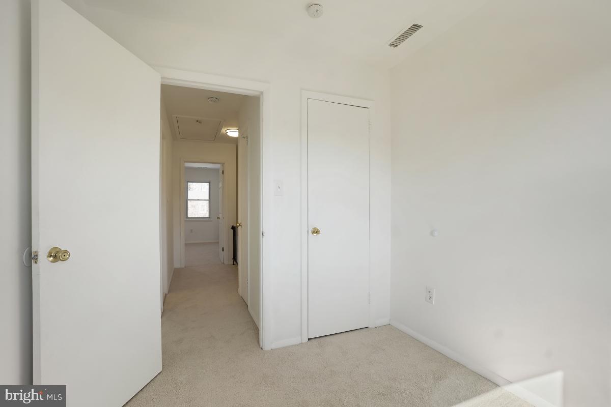 TOWNE CREST - Residential