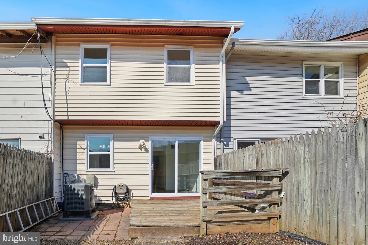 TOWNE CREST - Residential