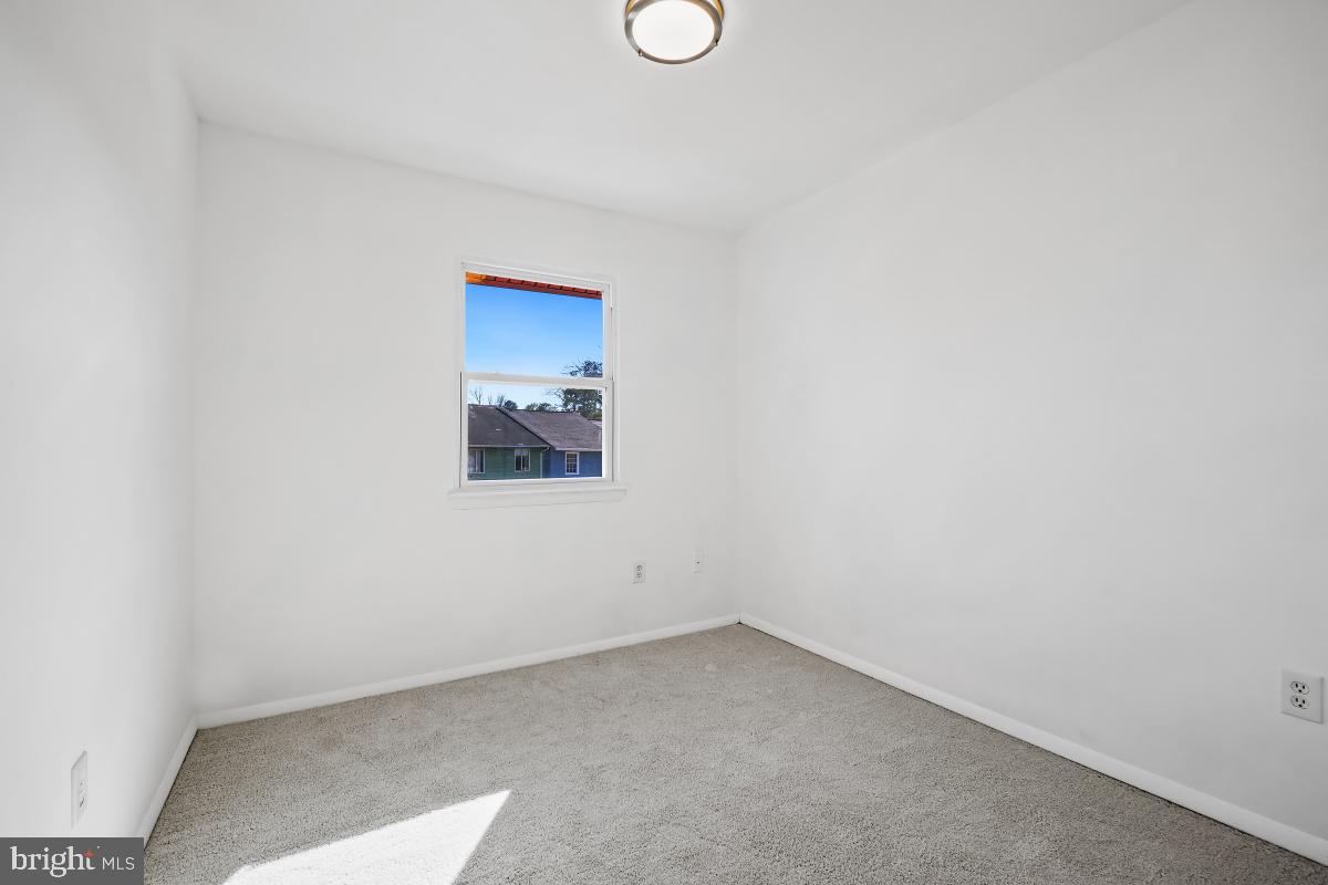 TOWNE CREST - Residential