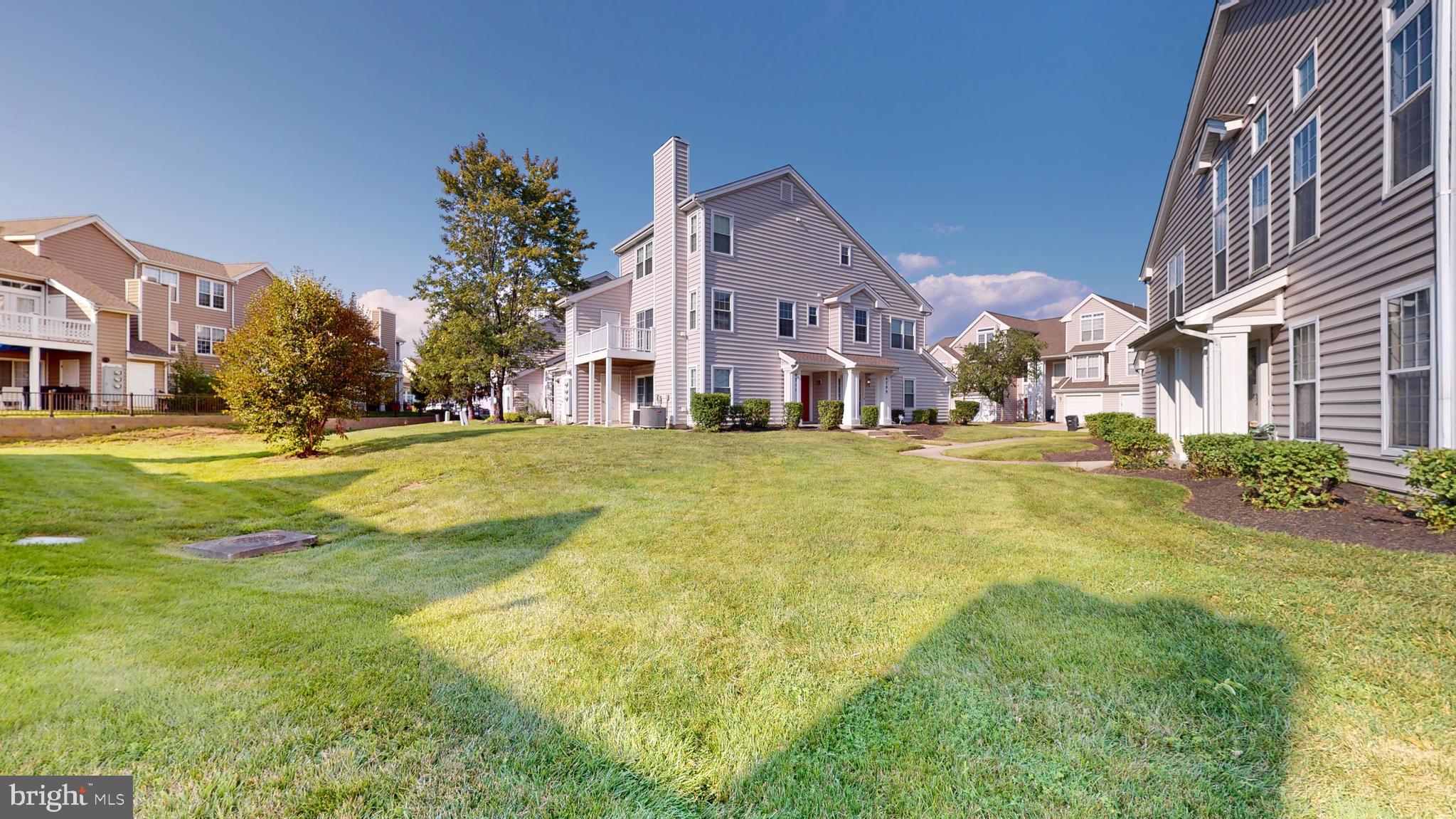 KINGS COUNCIL CONDO - Residential