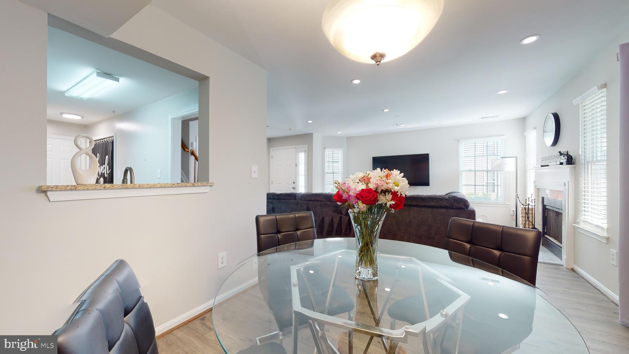 KINGS COUNCIL CONDO - Residential