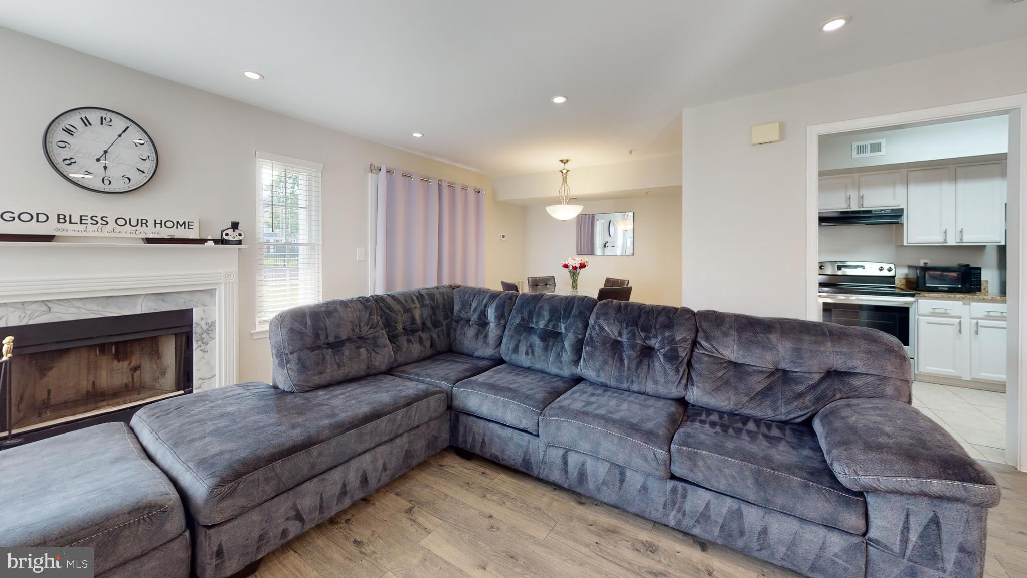 KINGS COUNCIL CONDO - Residential