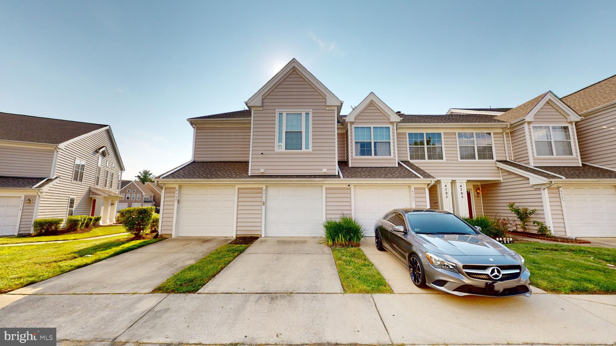 KINGS COUNCIL CONDO - Residential