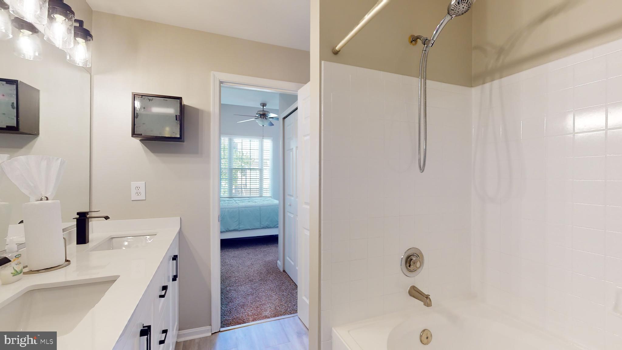 KINGS COUNCIL CONDO - Residential