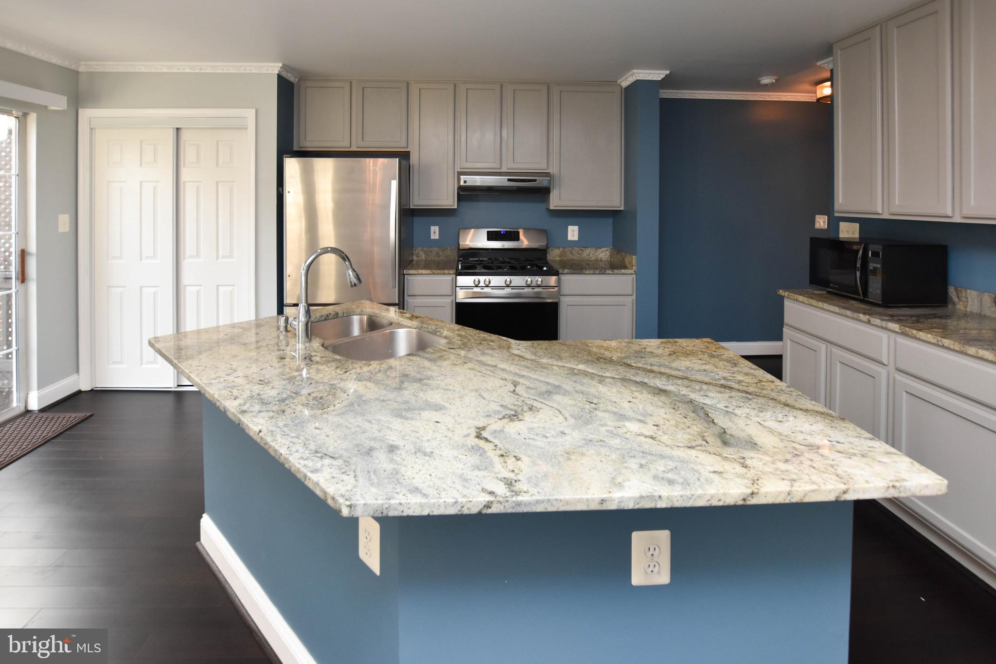 TRAILSIDE - Residential Lease