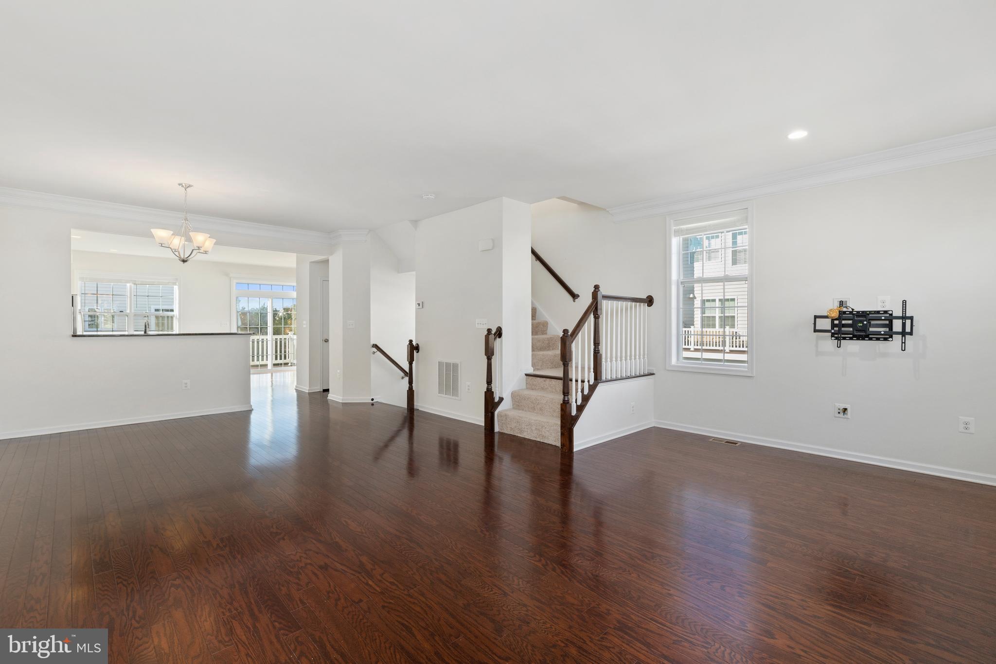 LOUDOUN VALLEY ESTATES 2 - Residential Lease