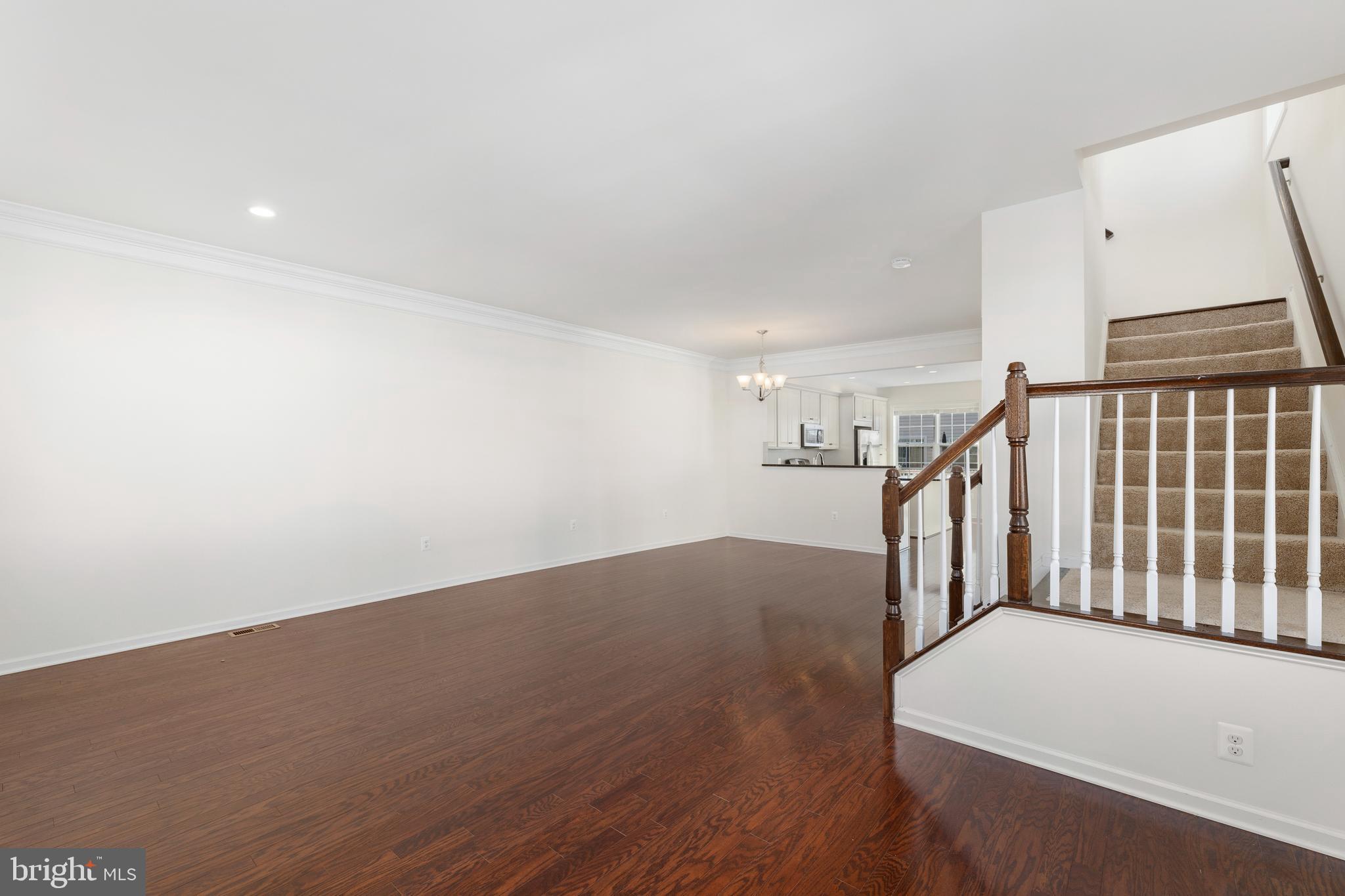 LOUDOUN VALLEY ESTATES 2 - Residential Lease