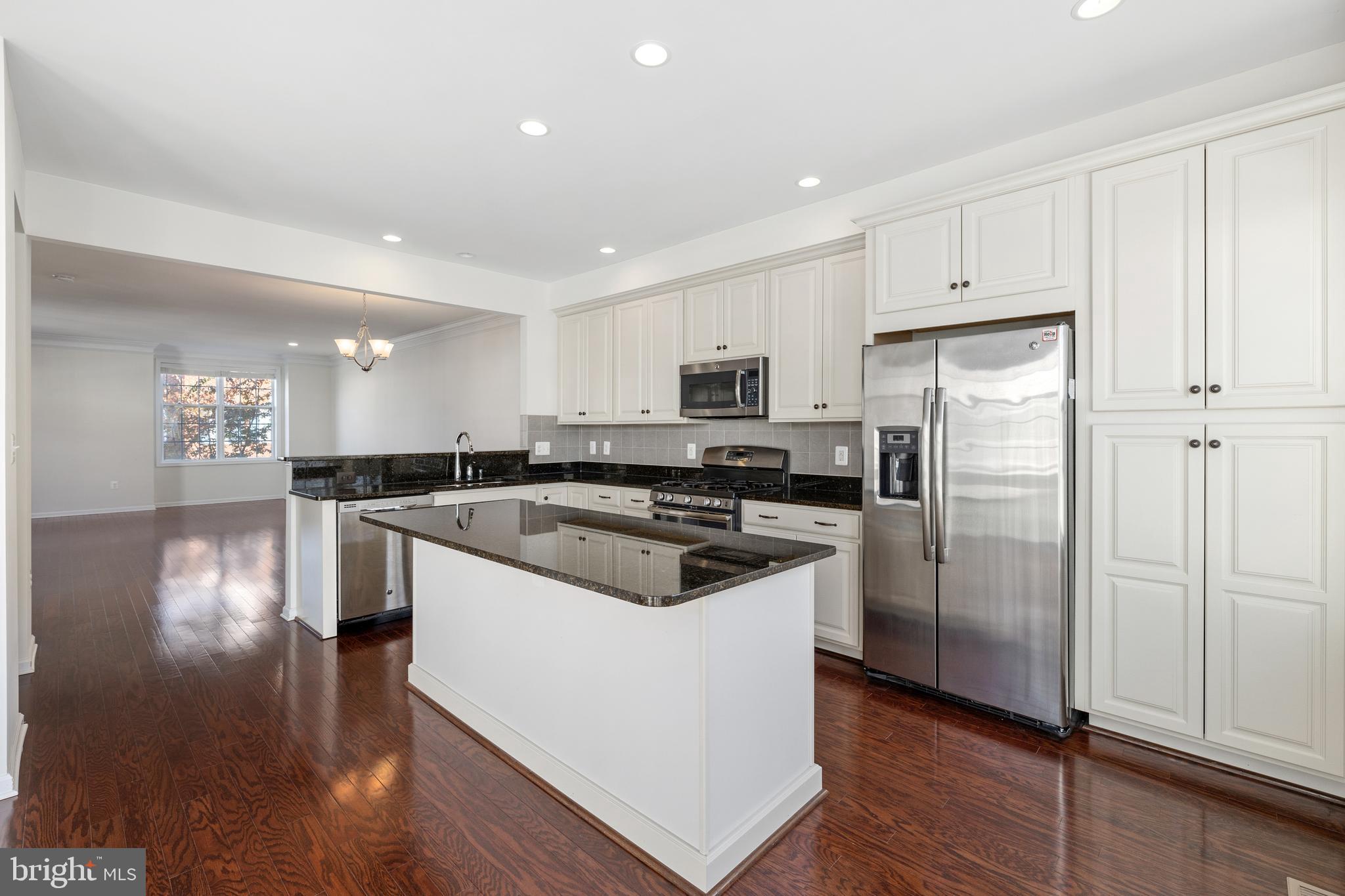 LOUDOUN VALLEY ESTATES 2 - Residential Lease