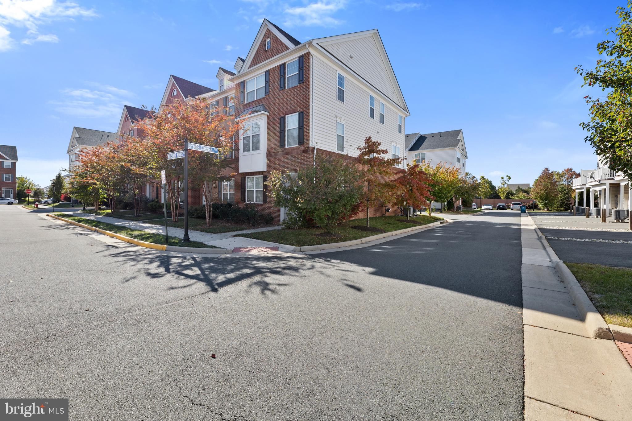 LOUDOUN VALLEY ESTATES 2 - Residential Lease