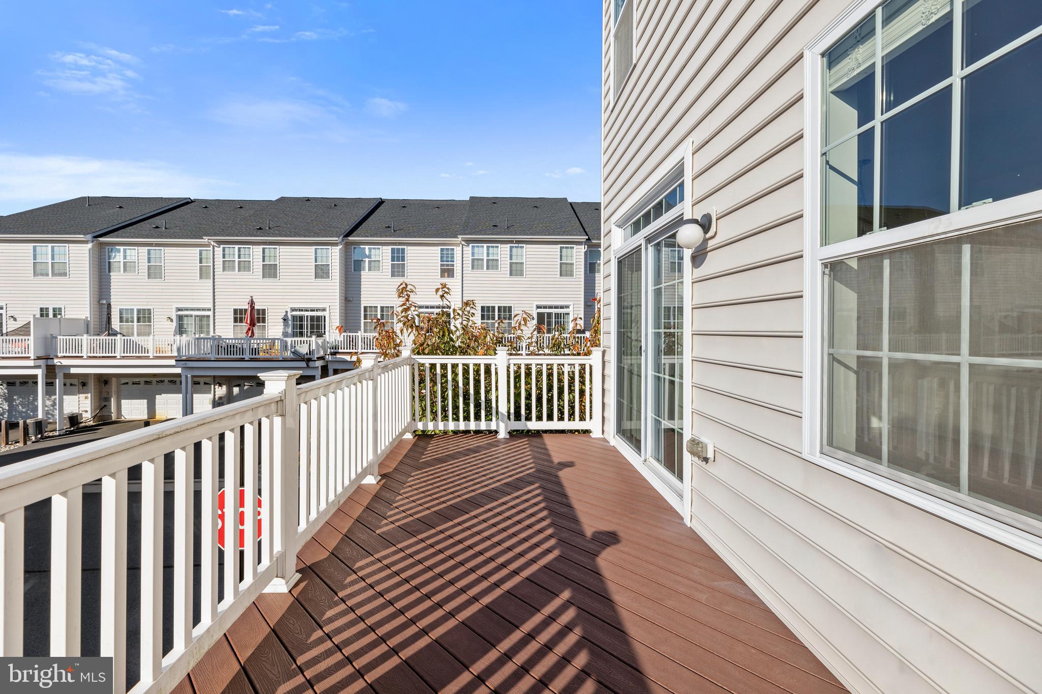 LOUDOUN VALLEY ESTATES 2 - Residential Lease