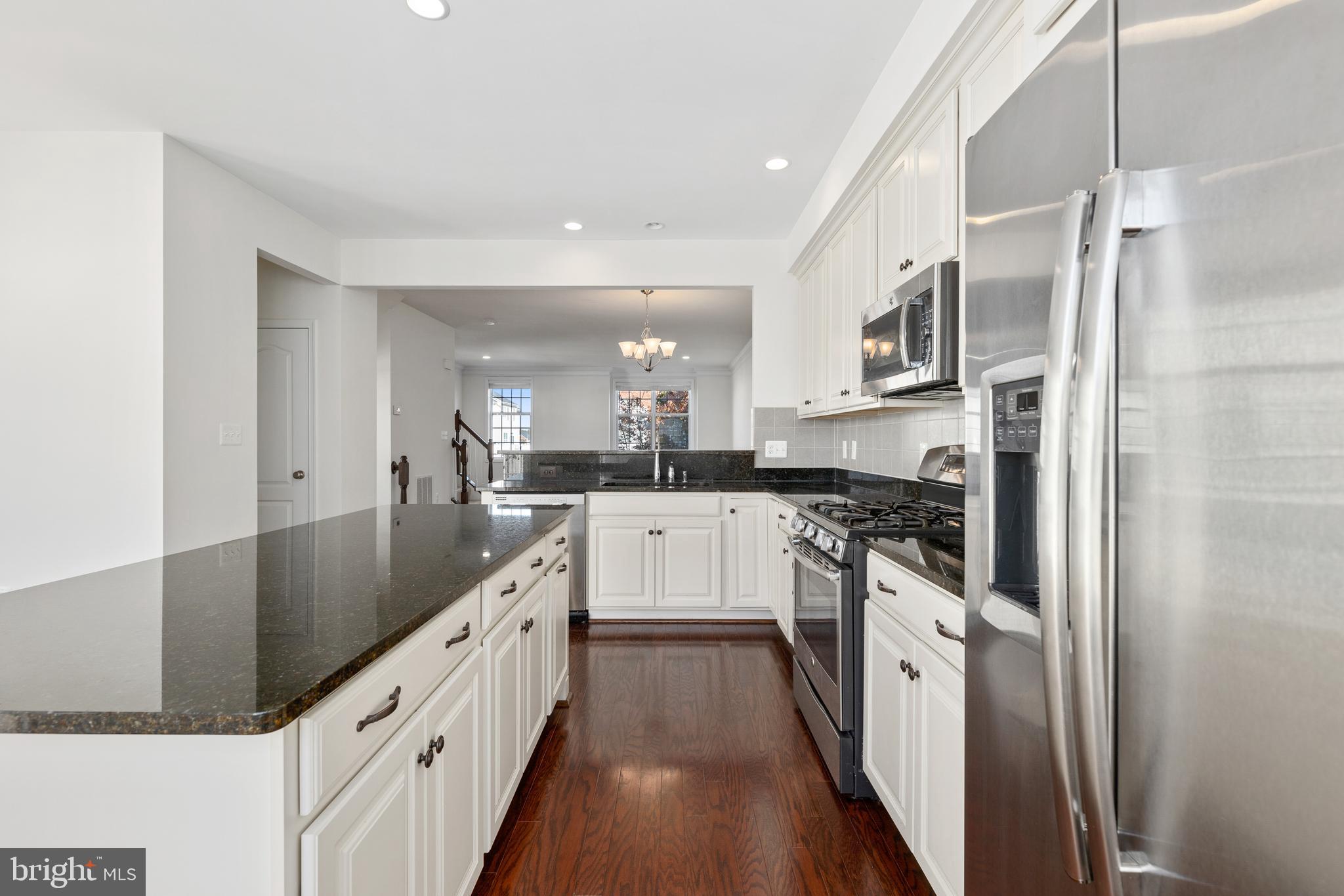 LOUDOUN VALLEY ESTATES 2 - Residential Lease