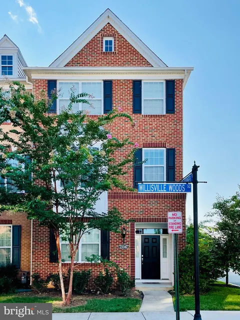 23347 Willisville Wood Square, Ashburn, VA MLS: VALO2092374