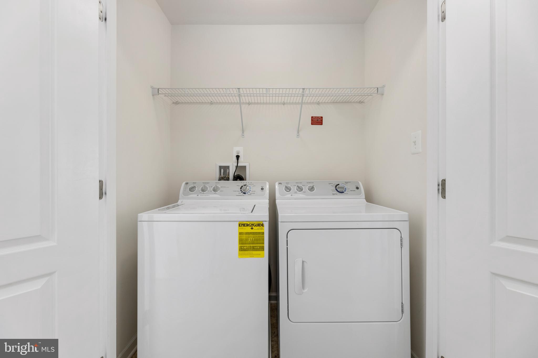 LOUDOUN VALLEY ESTATES 2 - Residential Lease