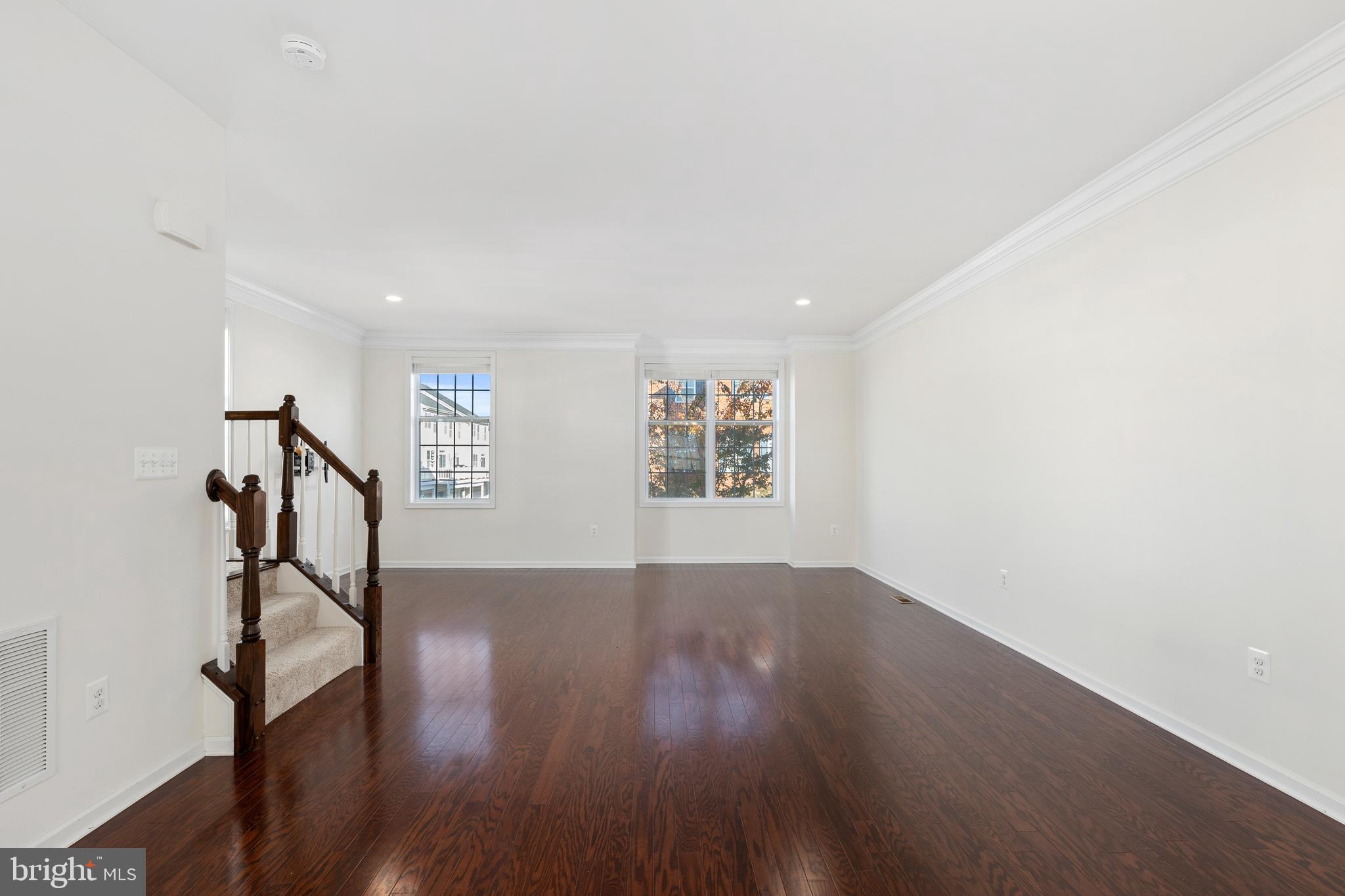 LOUDOUN VALLEY ESTATES 2 - Residential Lease