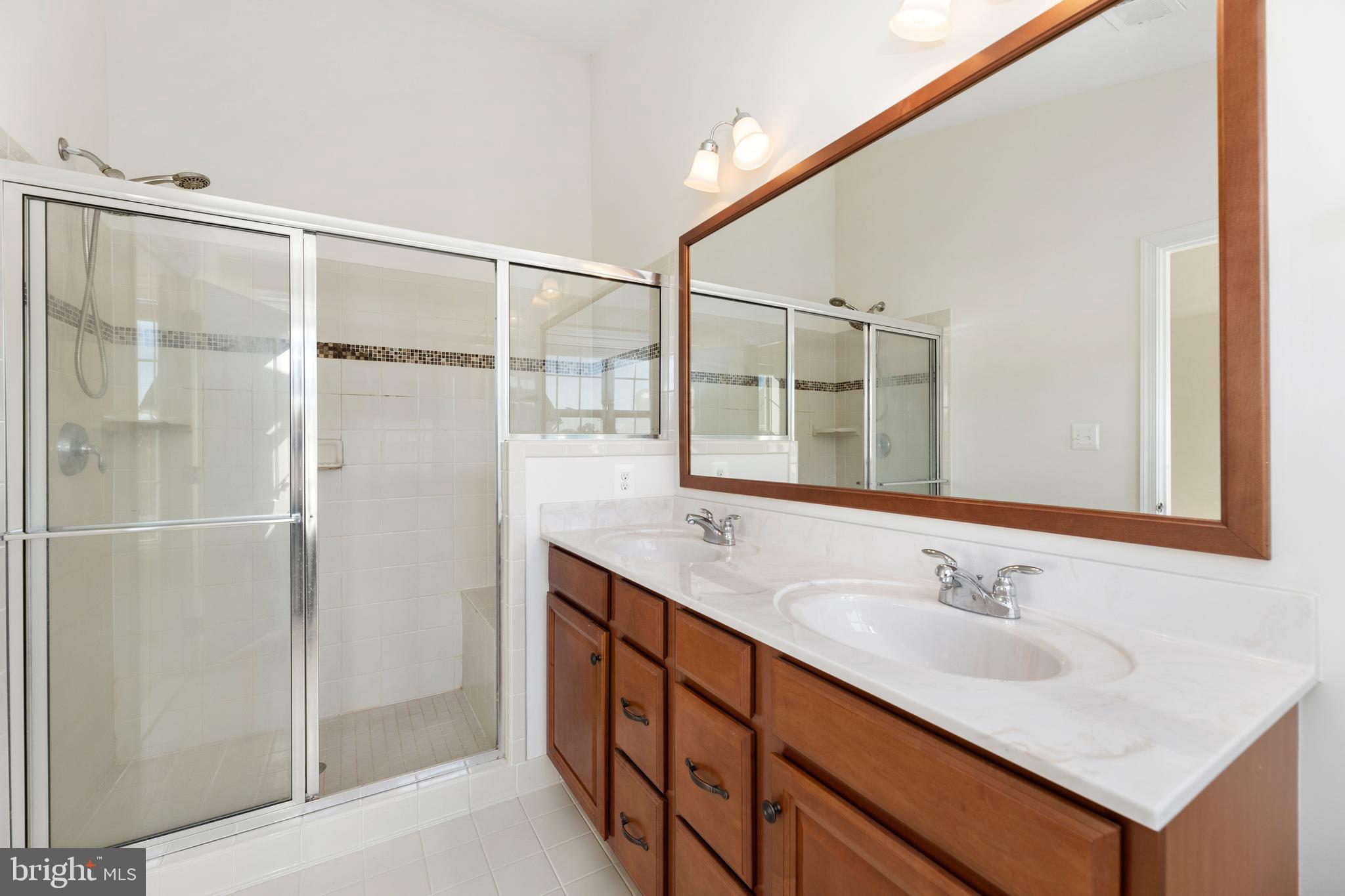 LOUDOUN VALLEY ESTATES 2 - Residential Lease