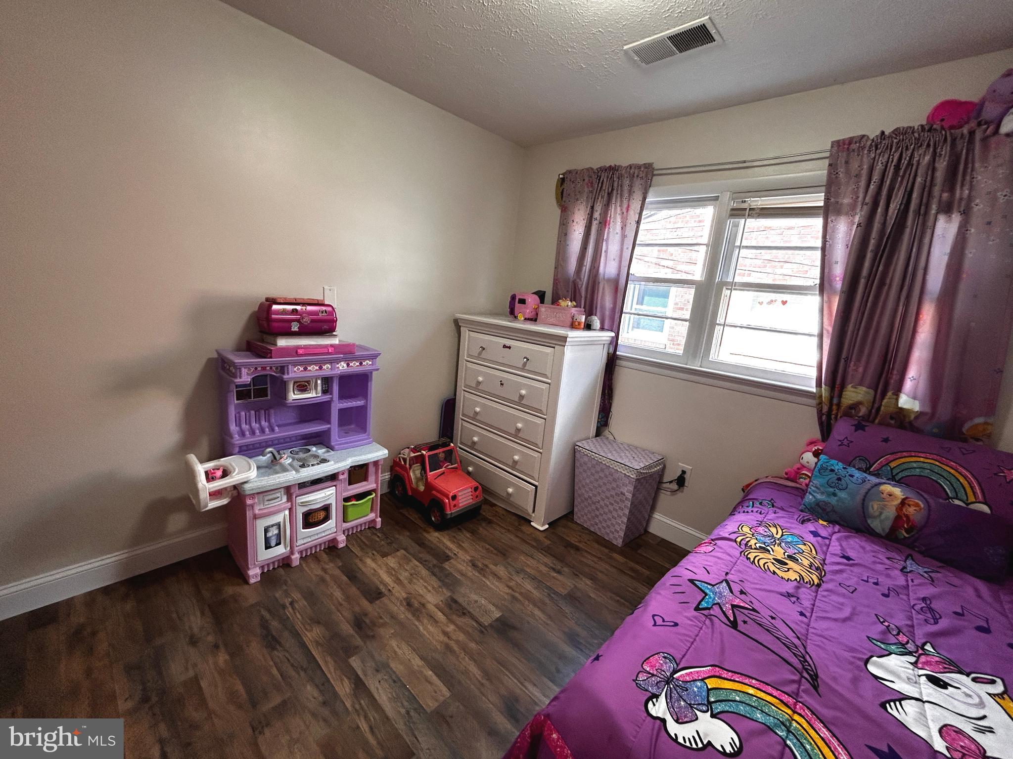 CLEARBROOK - Residential