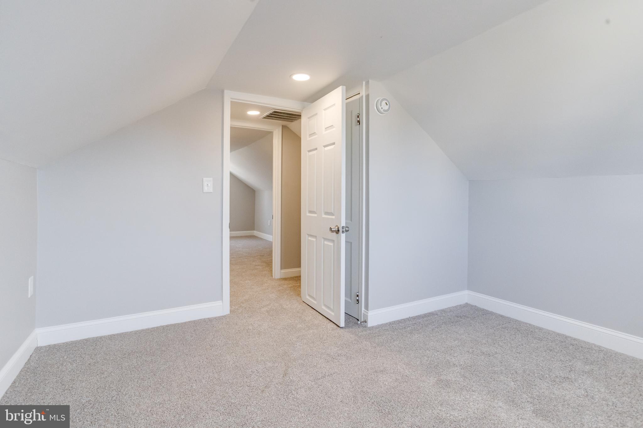 MARLYN TERRACE - Residential