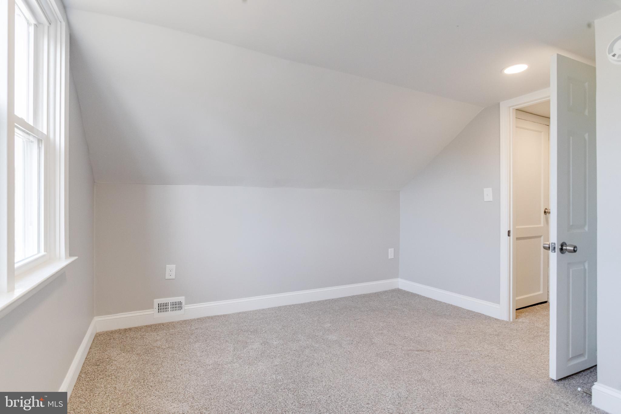 MARLYN TERRACE - Residential