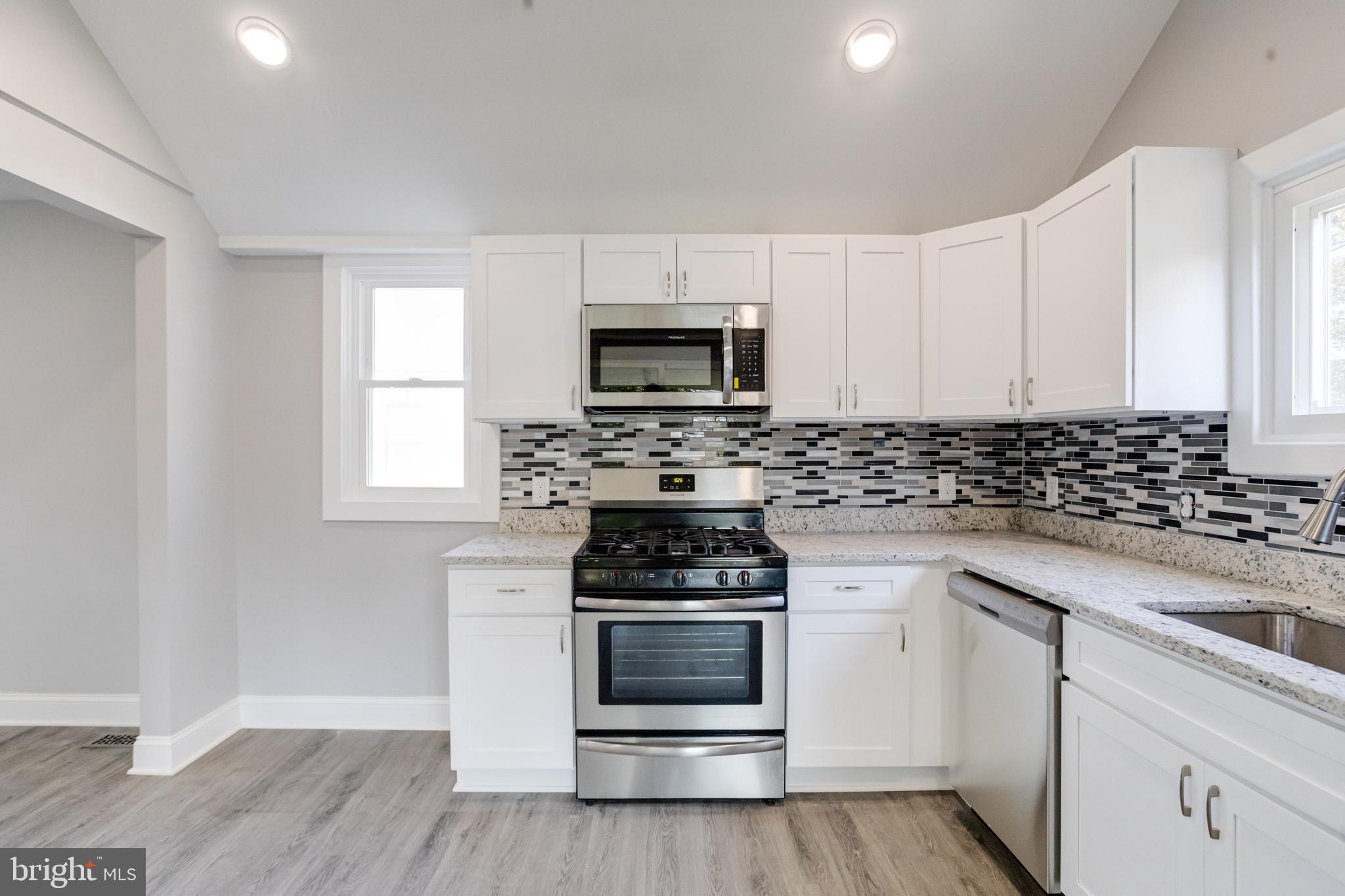 MARLYN TERRACE - Residential