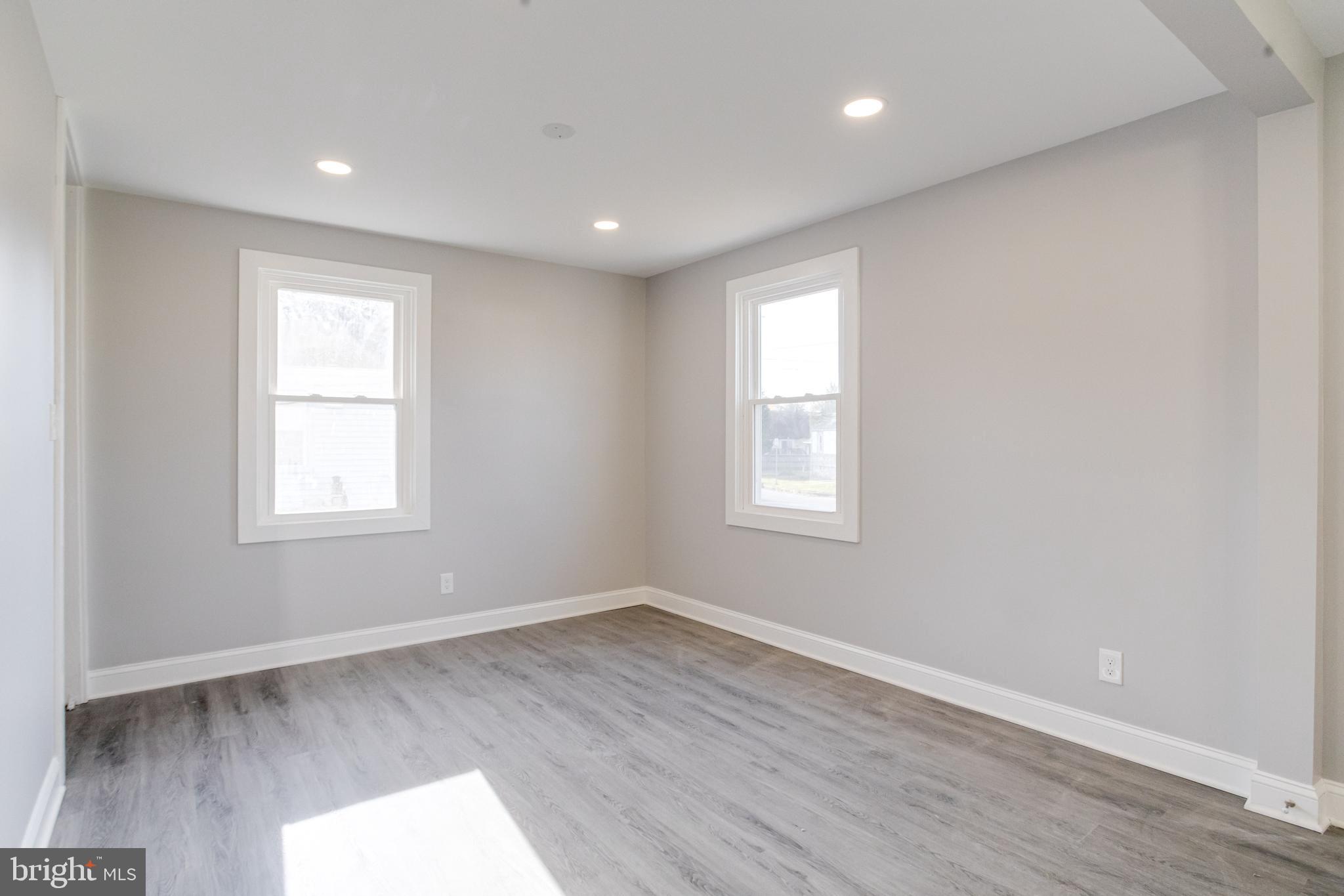 MARLYN TERRACE - Residential